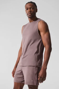 Conquer Muscle Tank - Mushroom -Alo Yoga Shop M2066R 05498 b1 s1 a3 1 m221