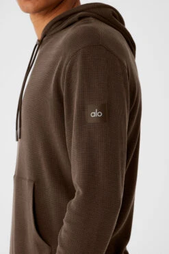 Micro Waffle Fast Break Hoodie - Espresso -Alo Yoga Shop M3164R 04064 b1 s3 a4 1 m154