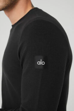 Micro Waffle Fast Break Long Sleeve Tee - Black -Alo Yoga Shop M3200R 01 b1 s3 a4 1 m108