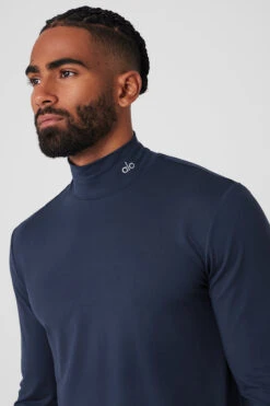 Conquer Reform Mock Neck Long Sleeve - Navy -Alo Yoga Shop M3218R 03842 b1 s3 a4 1 m154