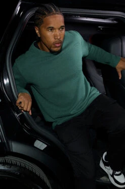 Elevate Waffle Long Sleeve Crew - Winter Ivy 9 Elevate Waffle Long Sleeve Crew - Winter Ivy -Alo Yoga Shop M3265R 05819 b2 s1 a1 1 m217