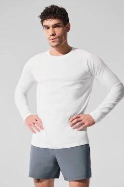 Alo Vapor Crewneck Long Sleeve - White