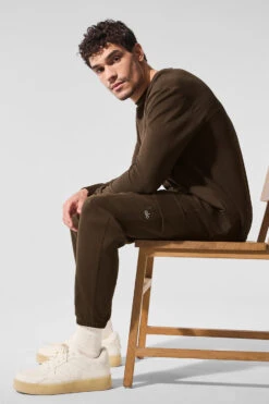 Double Take Long Sleeve Crew - Espresso -Alo Yoga Shop M3299R 04064 b1 s1 a4 1 m214