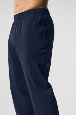 Repetition Pant - Navy -Alo Yoga Shop M5126R 03842 b1 s1 a3 1 m198