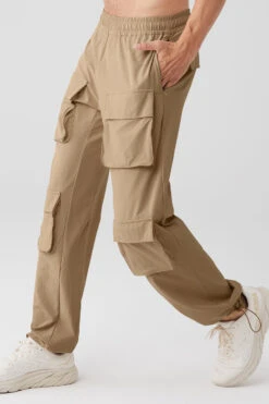 Cargo Venture Pant - Gravel -Alo Yoga Shop M5165R 01347 b1 s3 a3 1 m108