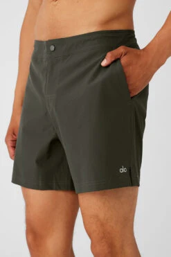7'' Sport Short - Stealth Green 7 7'' Sport Short - Stealth Green -Alo Yoga Shop M6106R 04672 b1 s3 a3 1 m154