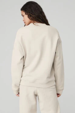 Renown Heavy Weight Crew Neck Pullover - Bone 14 Renown Heavy Weight Crew Neck Pullover - Bone -Alo Yoga Shop U3014R 03040 b1 s1 a3 1 m90