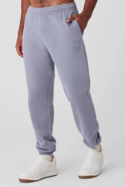 Cuffed Renown Heavy Weight Sweatpant - Fog -Alo Yoga Shop U5014R 05134 b1 s3 a2 1 m93 04f50710 ae8c 4e34 8b39 803ea3ed7021