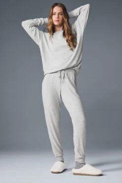Soho Pullover - Athletic Heather Grey -Alo Yoga Shop W3295R 02910 b1 s1 a3 1 m224