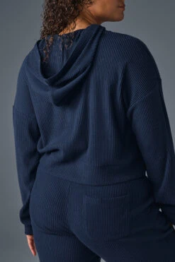 Muse Hoodie - Navy -Alo Yoga Shop W3438R 03842 b1 s1 a2 1 m182