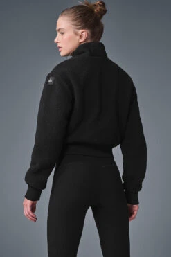 Micro Sherpa Destiny Jacket - Black 6 Micro Sherpa Destiny Jacket - Black -Alo Yoga Shop W4485R 01 b1 s1 a3 1 m224