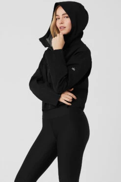 Rain Or Shine Jacket - Black -Alo Yoga Shop W4486R 01 b1 s1 a3 1 m89