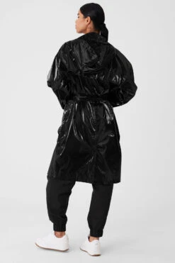 Metallic Break Line Trench - Black Metallic -Alo Yoga Shop W4524R 02690 b1 s1 a3 1 m18