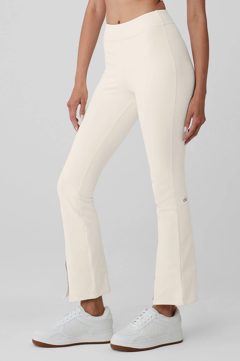Airbrush High-Waist 7/8 Flutter Legging - Ivory 3 Airbrush High-Waist 7/8 Flutter Legging - Ivory - Image 3