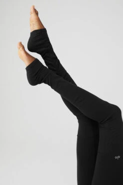 Airbrush High-Waist Highlight Goddess Legging - Black -Alo Yoga Shop W51207R 01 b1 s1 a4 1 m100