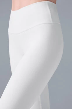 High-Waist Airbrush Capri - White 7 High-Waist Airbrush Capri - White -Alo Yoga Shop W5475R 00 b1 s1 a4 1 m184