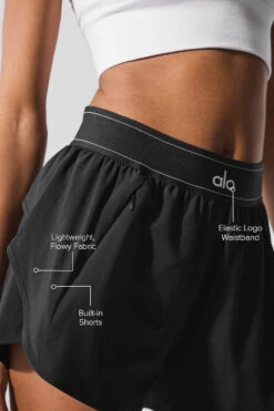 Match Point Short - Black -Alo Yoga Shop W6334R 01 b1 s1 ai 1 m76